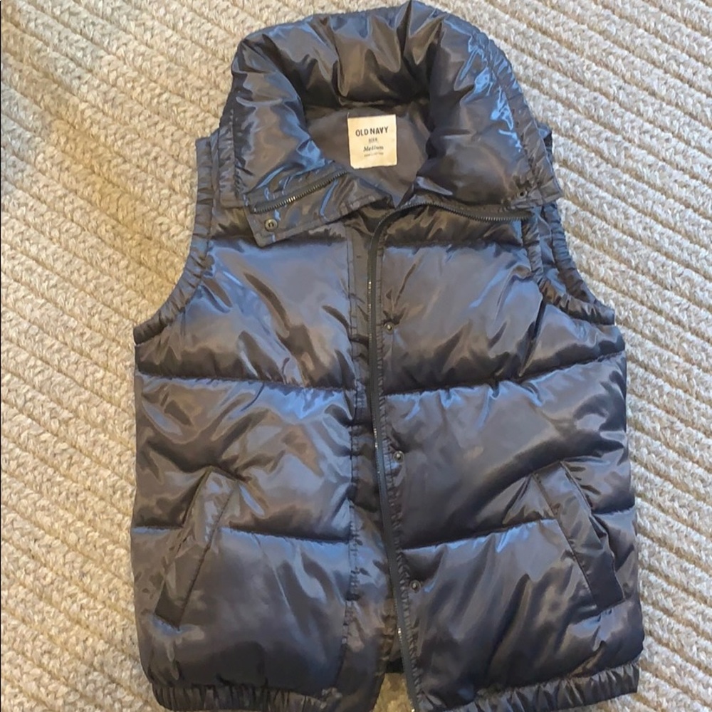 Old Navy Warm Women’s Pewter Colored Vest Medium